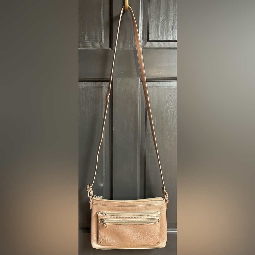 Relic Brand Rose Gold Metallic Faux Leather Crossbody Purse